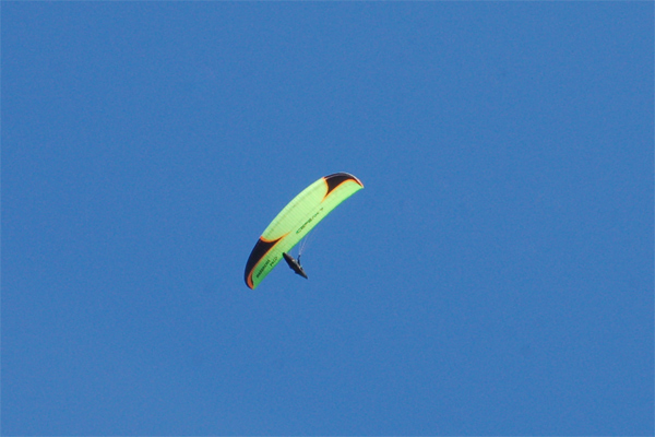 jorge poete parachute